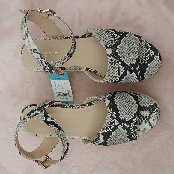 Papaya Shoes - Papaya snakeskin gold buckle platform heel wedges shoes size 5